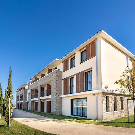 Ibis Styles Cabries Aix-En-Provence Tgv Hotell Eksteriør bilde