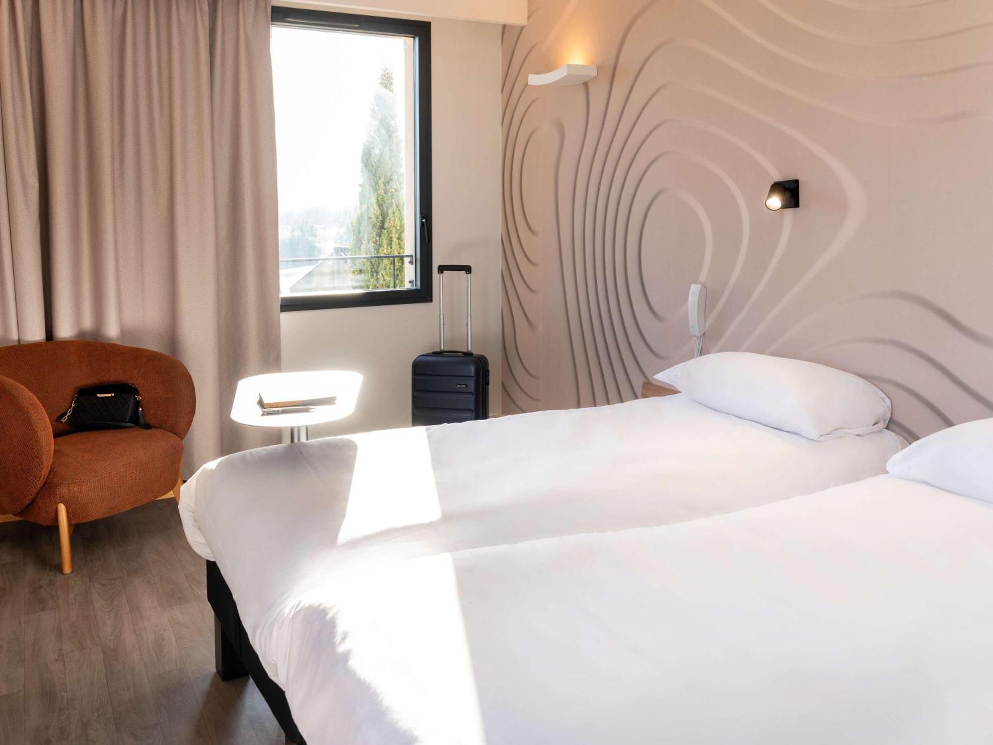 Ibis Styles Cabries Aix-En-Provence Tgv Hotell Eksteriør bilde