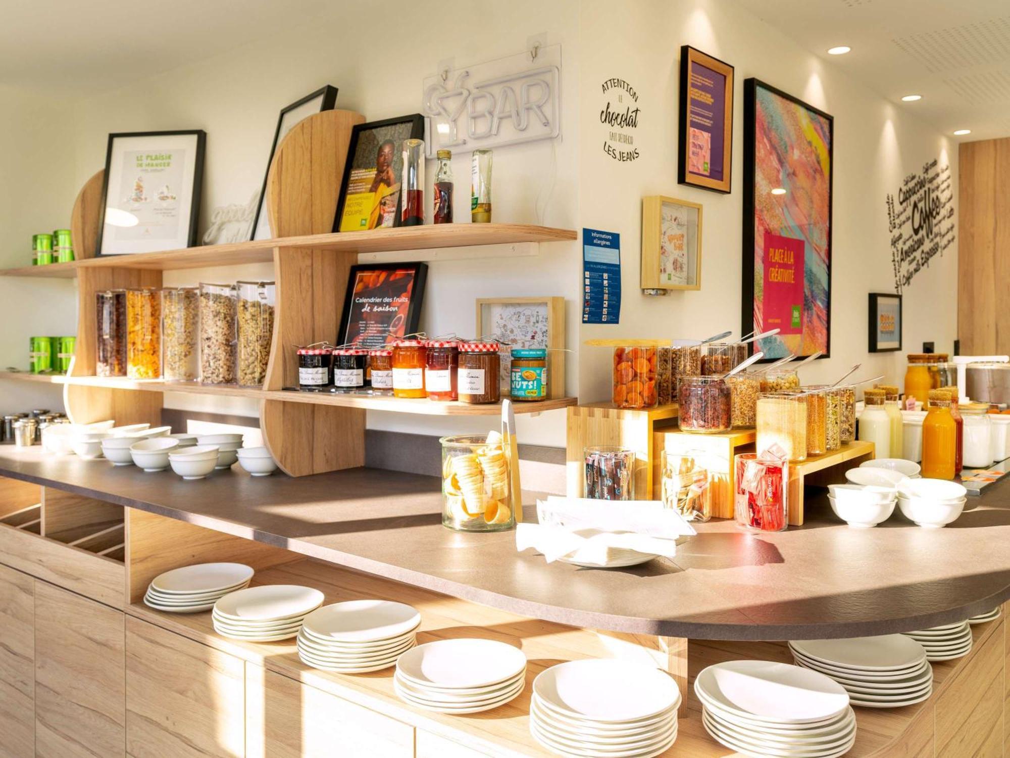 Ibis Styles Cabries Aix-En-Provence Tgv Hotell Eksteriør bilde