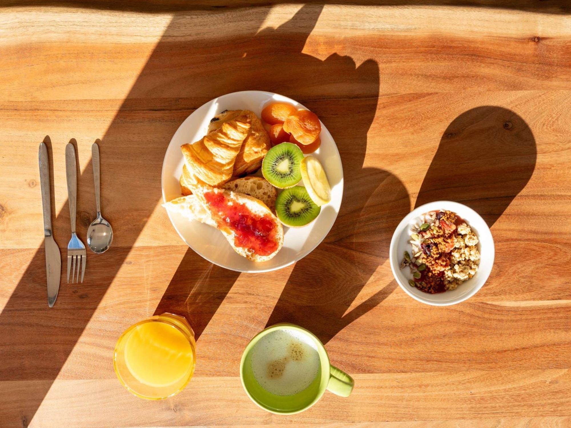 Ibis Styles Cabries Aix-En-Provence Tgv Hotell Eksteriør bilde